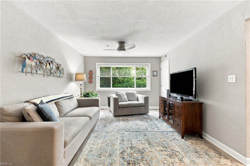 Photo 4 of 23 residential for sale in Virginia Beach virginia Photo 4 of 23 residential for sale in Virginia Beach virginia