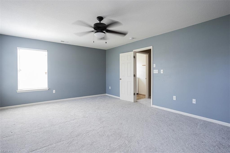 Photo 17 of 31 residential for sale in Chesapeake virginia