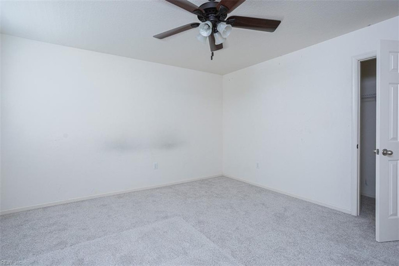 Photo 23 of 31 residential for sale in Chesapeake virginia