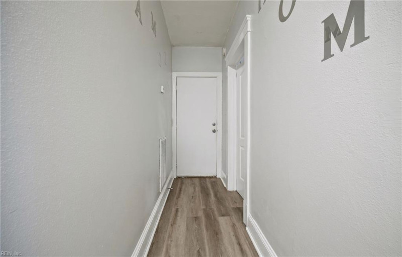 Photo 18 of 26 residential for sale in Norfolk virginia