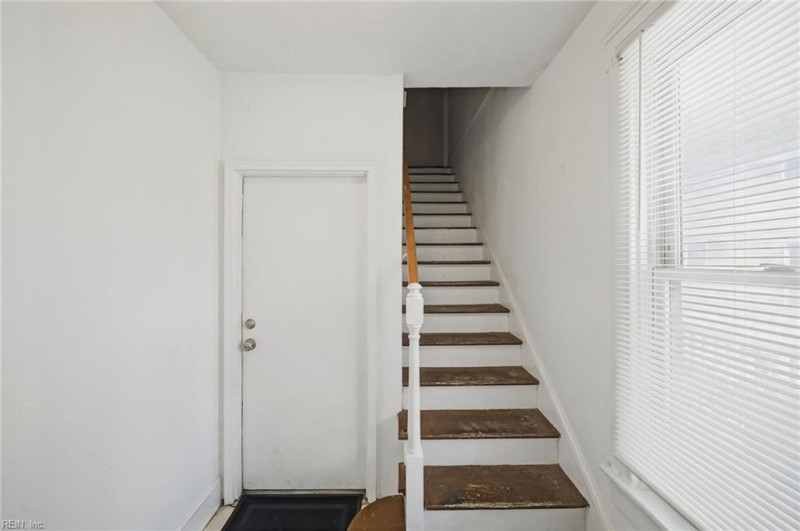 Photo 19 of 26 residential for sale in Norfolk virginia