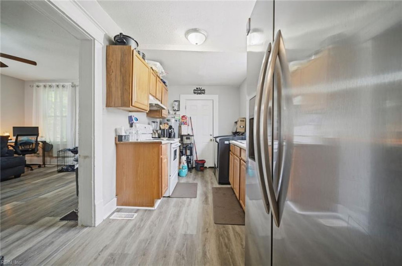 Photo 7 of 26 residential for sale in Norfolk virginia