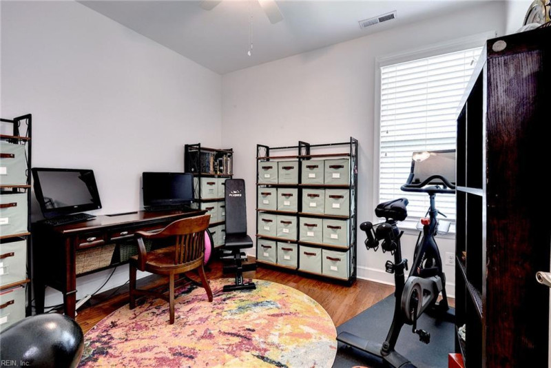 Photo 8 of 48 residential for sale in James City County virginia