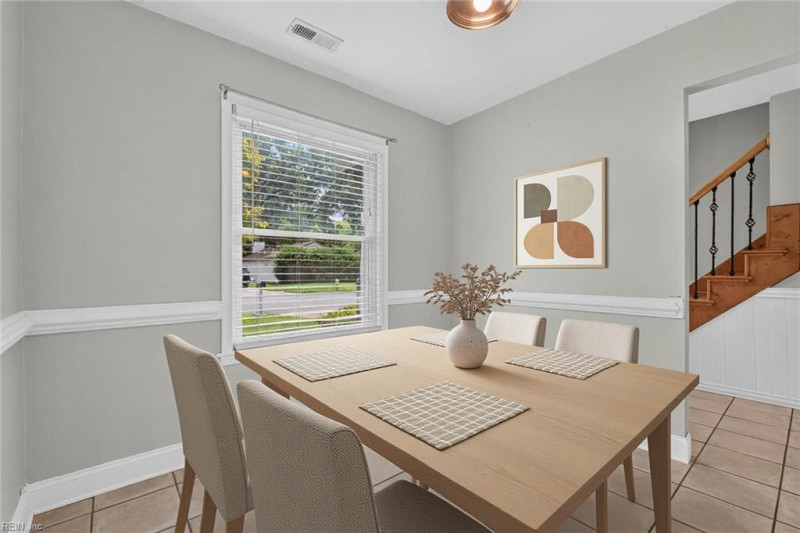 Photo 13 of 38 residential for sale in Virginia Beach virginia