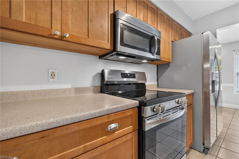 Photo 16 of 38 residential for sale in Virginia Beach virginia