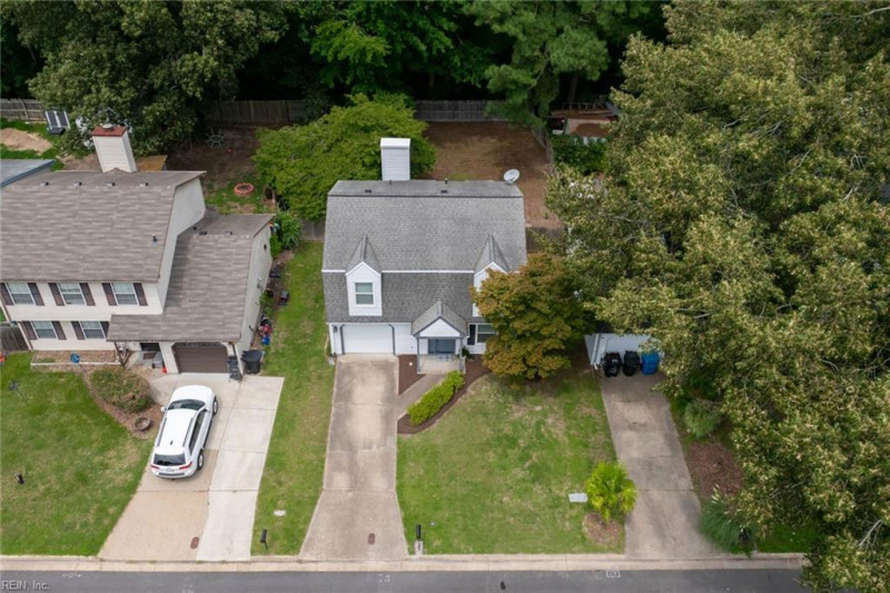 Photo 5 of 38 residential for sale in Virginia Beach virginia