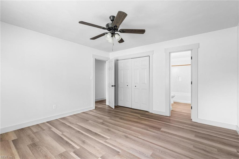 Photo 12 of 22 residential for sale in Chesapeake virginia