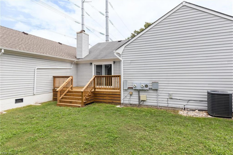 Photo 19 of 22 residential for sale in Chesapeake virginia