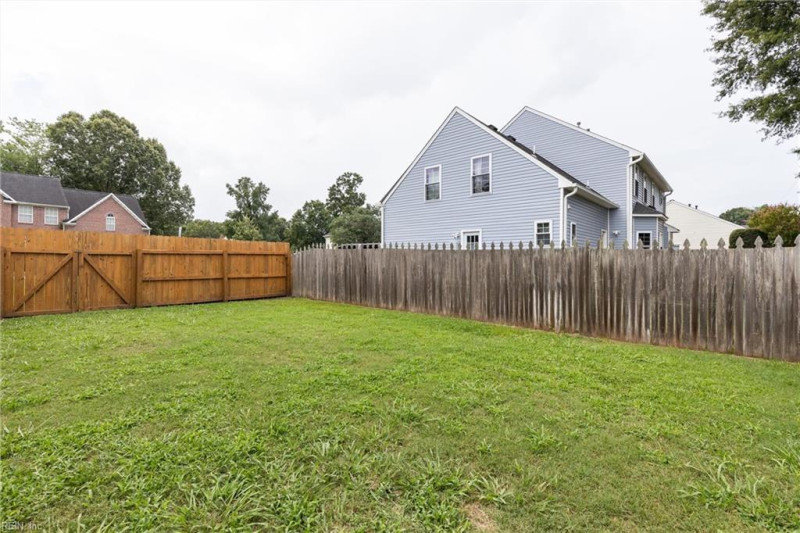 Photo 20 of 22 residential for sale in Chesapeake virginia