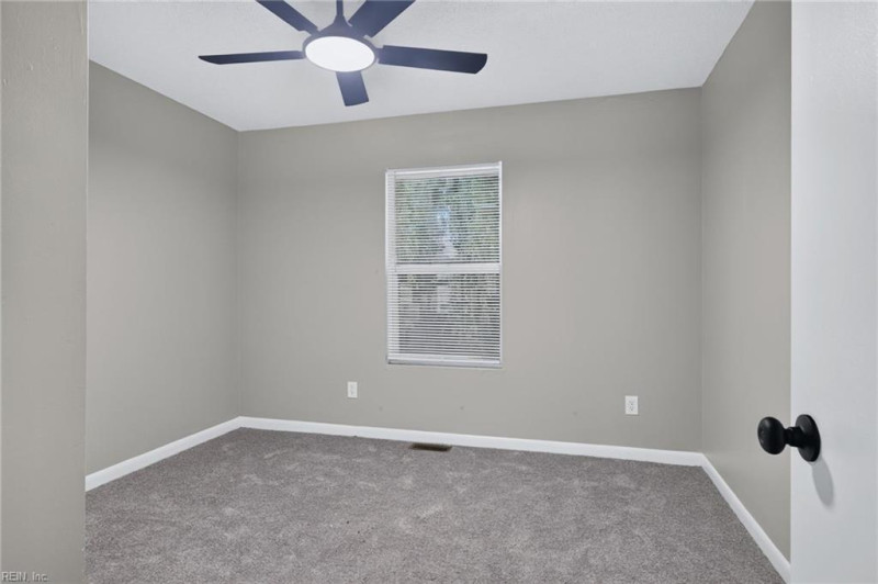 Photo 12 of 25 residential for sale in Hampton virginia