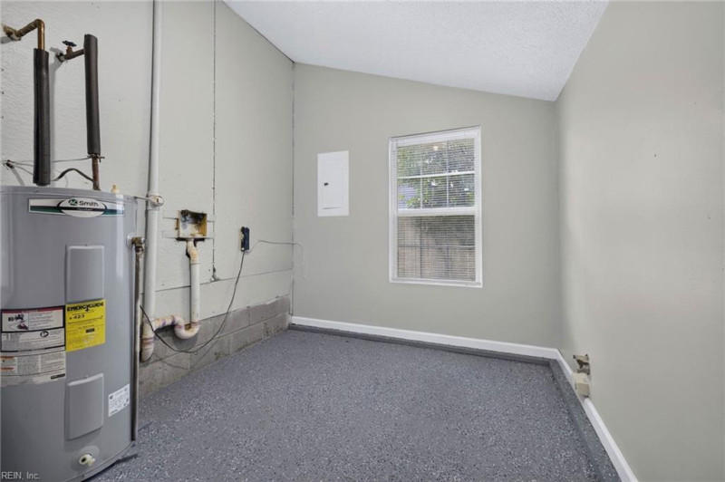 Photo 19 of 25 residential for sale in Hampton virginia