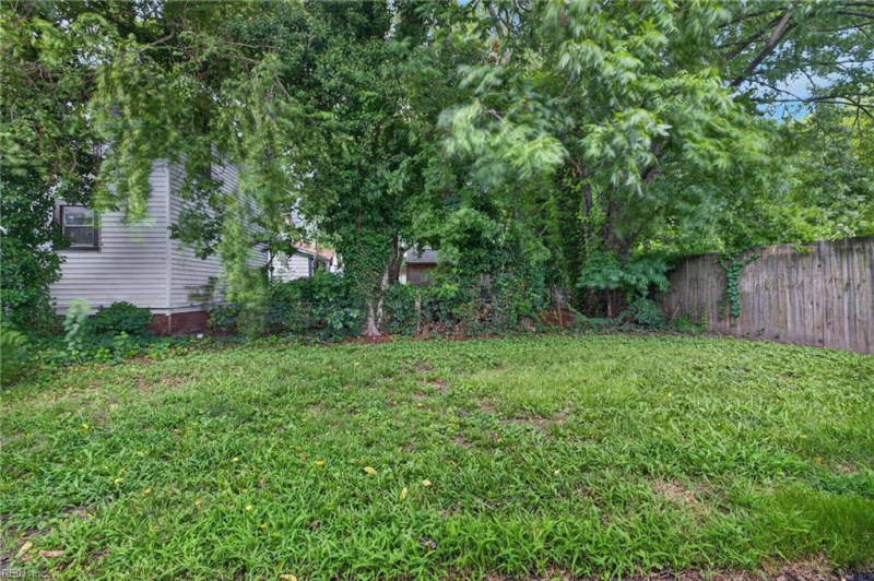 Photo 21 of 25 residential for sale in Hampton virginia