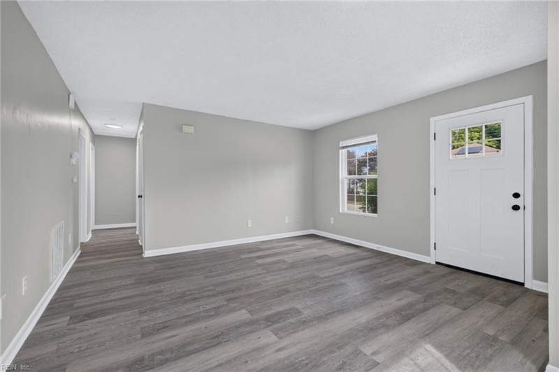 Photo 4 of 25 residential for sale in Hampton virginia