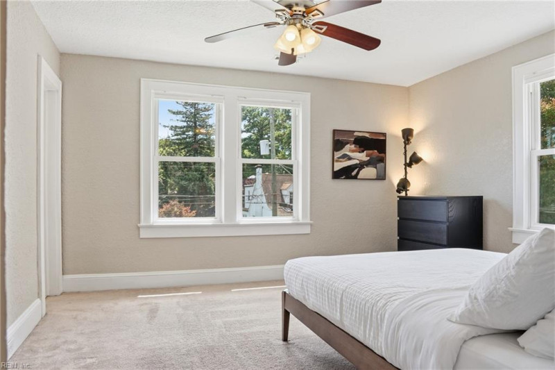 Photo 16 of 28 residential for sale in Norfolk virginia