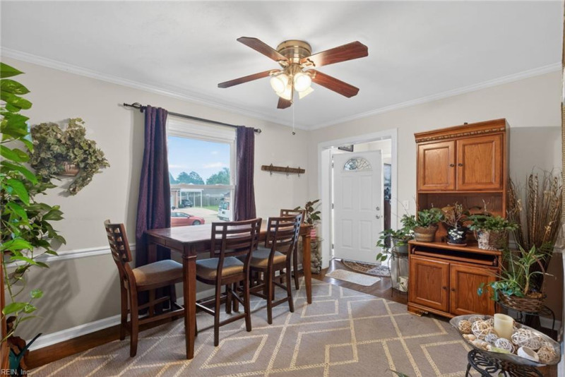 Photo 14 of 38 residential for sale in Chesapeake virginia