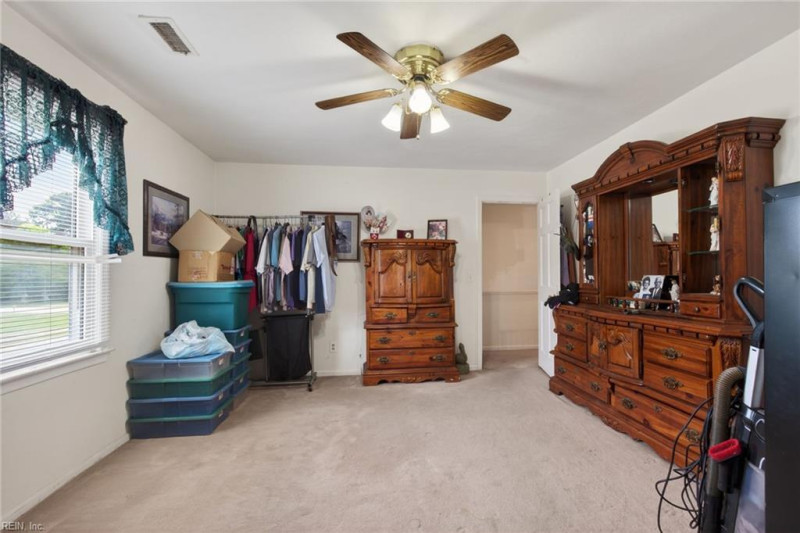 Photo 29 of 38 residential for sale in Chesapeake virginia
