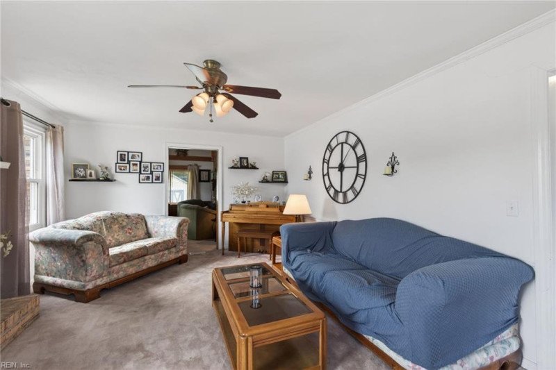 Photo 6 of 38 residential for sale in Chesapeake virginia