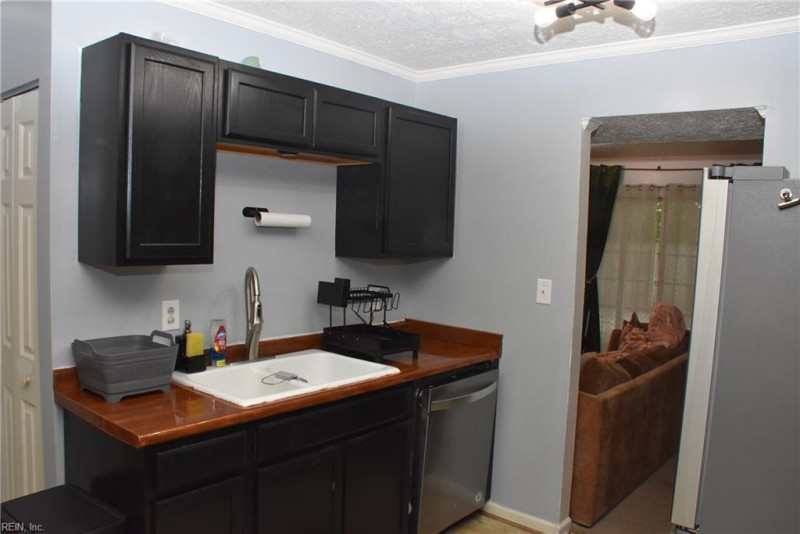 Photo 3 of 5 residential for sale in Newport News virginia Photo 3 of 5 residential for sale in Newport News virginia