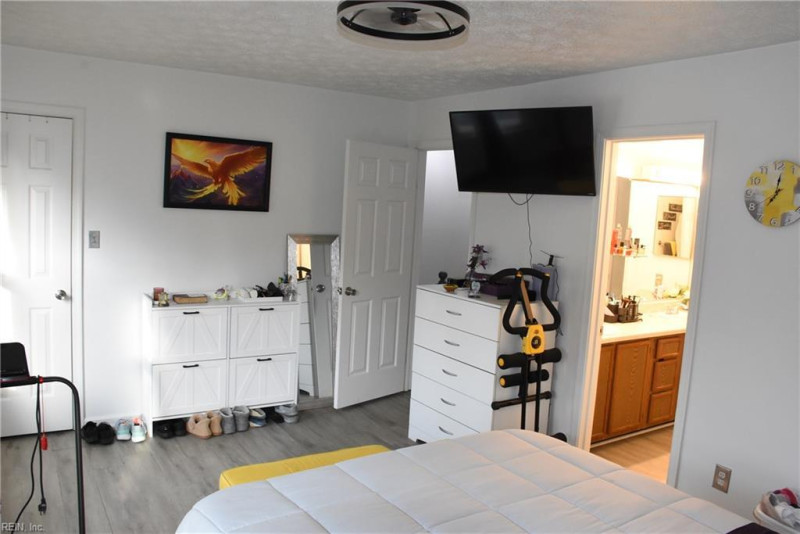 Photo 4 of 5 residential for sale in Hampton virginia