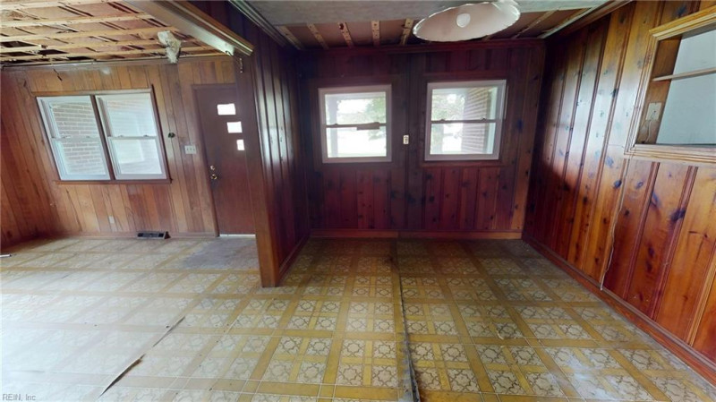 Photo 13 of 42 residential for sale in Suffolk virginia