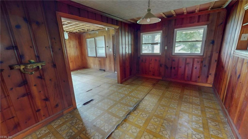 Photo 14 of 42 residential for sale in Suffolk virginia