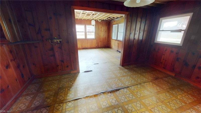 Photo 15 of 42 residential for sale in Suffolk virginia