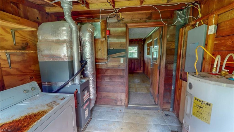 Photo 23 of 42 residential for sale in Suffolk virginia