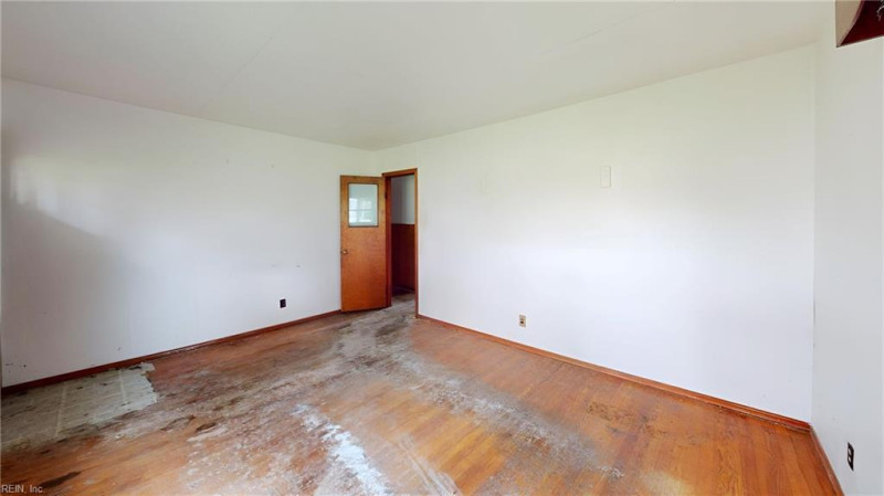 Photo 33 of 42 residential for sale in Suffolk virginia
