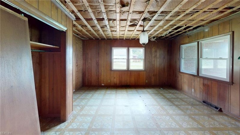 Photo 35 of 42 residential for sale in Suffolk virginia