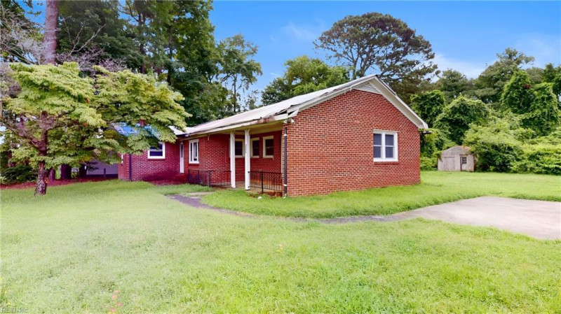 Photo 37 of 42 residential for sale in Suffolk virginia