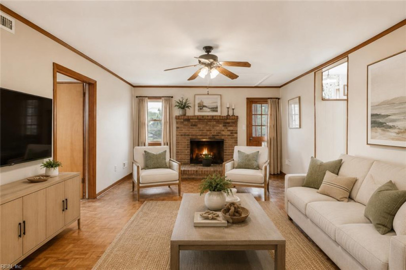 Photo 5 of 26 residential for sale in Virginia Beach virginia