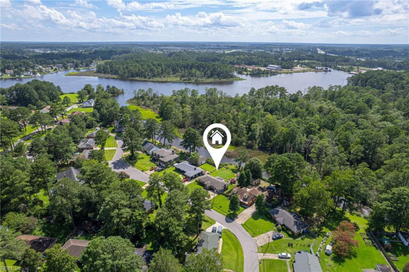 Photo 11 of 34 residential for sale in Chesapeake virginia
