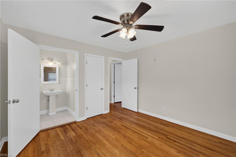 Photo 26 of 34 residential for sale in Chesapeake virginia