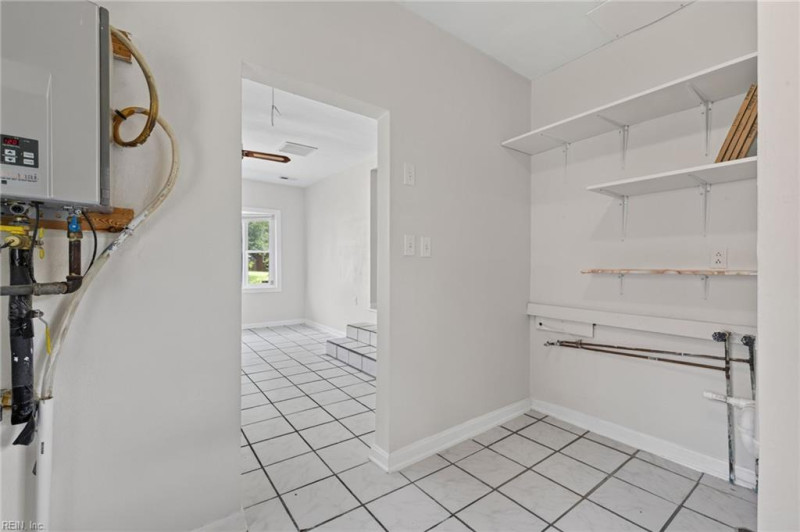 Photo 32 of 34 residential for sale in Chesapeake virginia