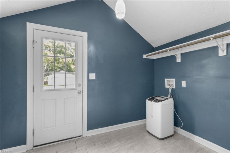 Photo 12 of 29 residential for sale in Hampton virginia