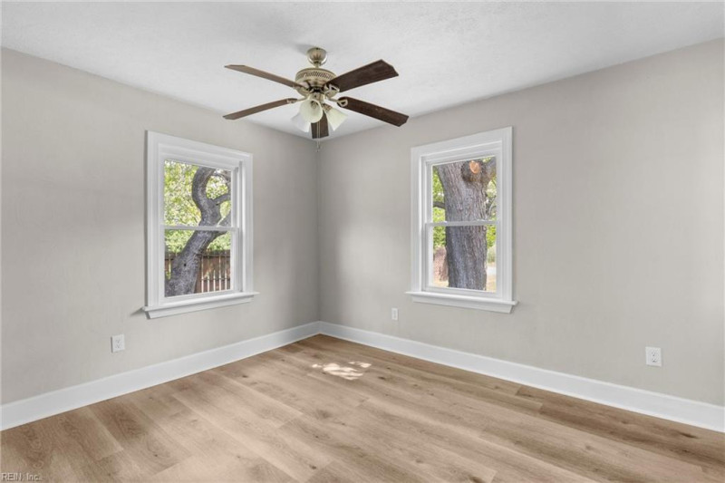 Photo 16 of 29 residential for sale in Hampton virginia