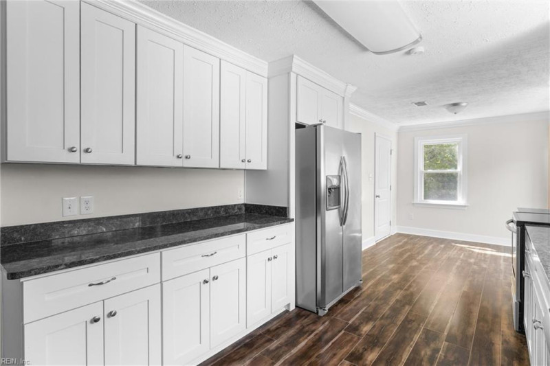 Photo 9 of 29 residential for sale in Hampton virginia