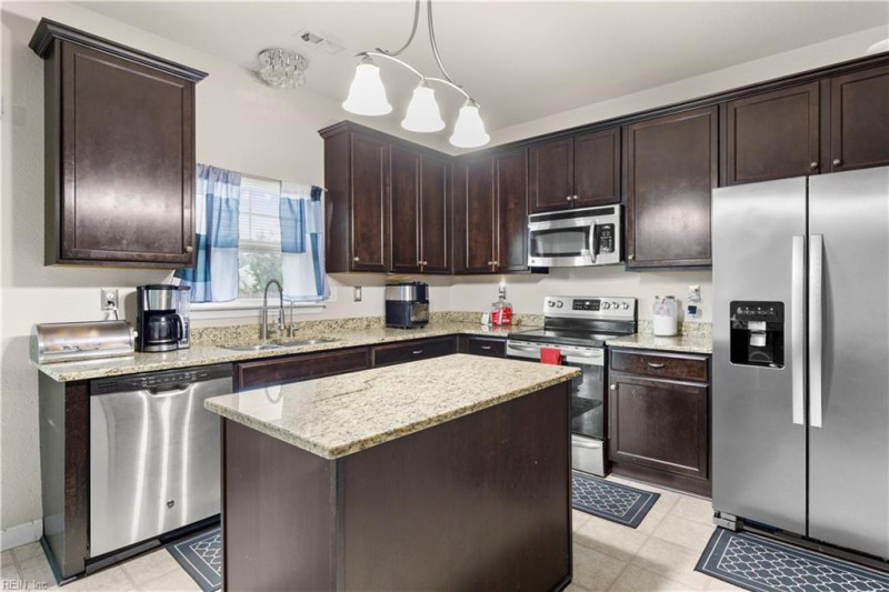 Photo 12 of 25 residential for sale in Portsmouth virginia