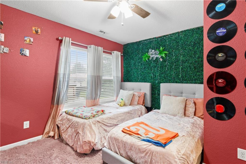 Photo 17 of 25 residential for sale in Portsmouth virginia