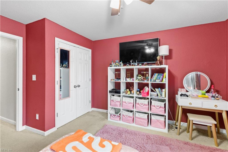 Photo 18 of 25 residential for sale in Portsmouth virginia
