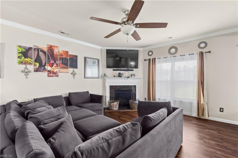 Photo 8 of 25 residential for sale in Portsmouth virginia