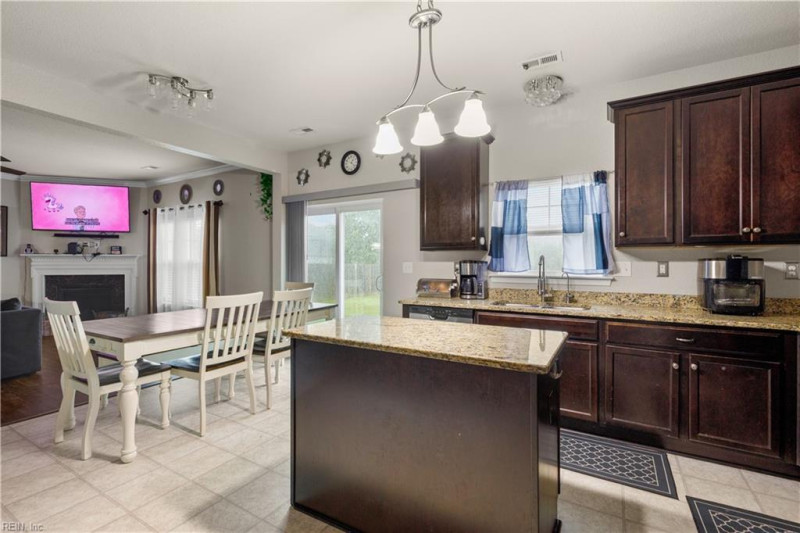 Photo 9 of 25 residential for sale in Portsmouth virginia
