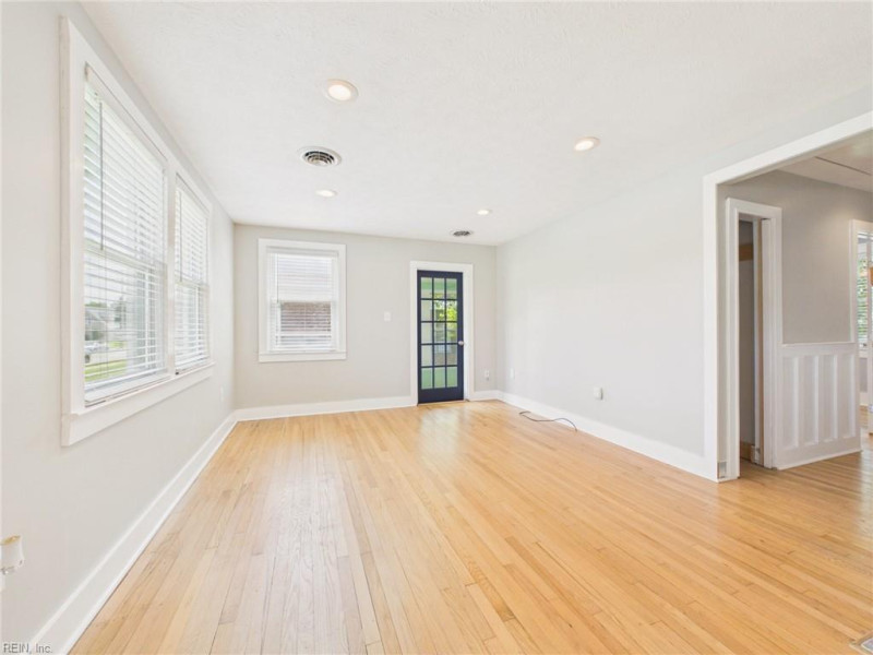 Photo 9 of 50 residential for sale in Hampton virginia Photo 9 of 50 residential for sale in Hampton virginia