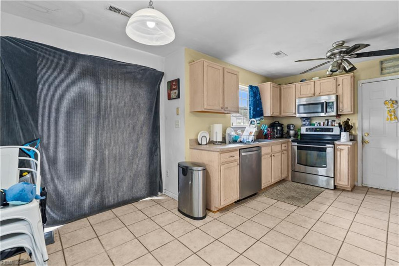 Photo 6 of 50 residential for sale in Suffolk virginia Photo 6 of 50 residential for sale in Suffolk virginia