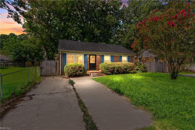 Photo 1 of 31 residential for sale in Chesapeake virginia Photo 1 of 31 residential for sale in Chesapeake virginia