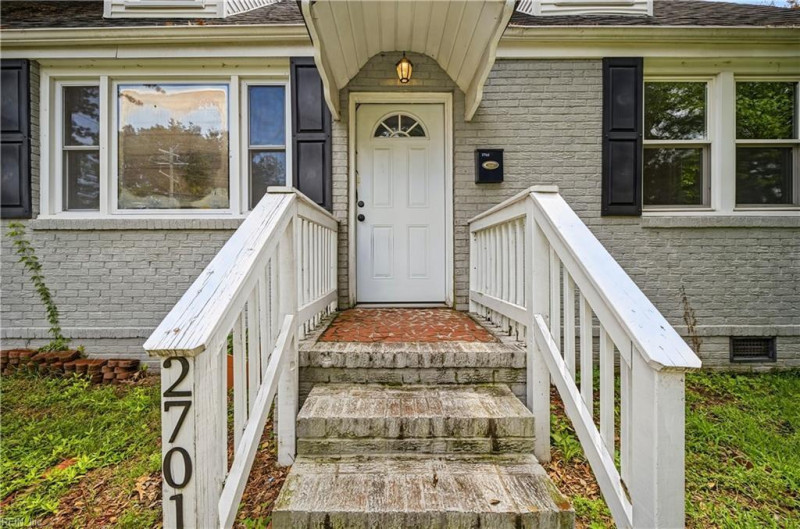 Photo 3 of 28 residential for sale in Chesapeake virginia Photo 3 of 28 residential for sale in Chesapeake virginia
