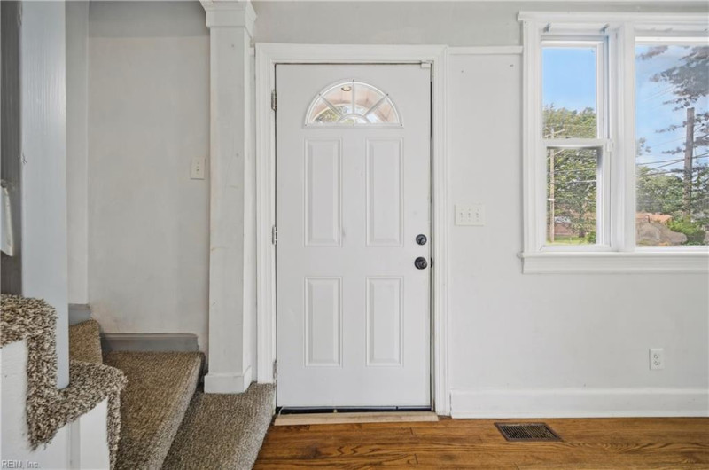 Photo 4 of 28 residential for sale in Chesapeake virginia Photo 4 of 28 residential for sale in Chesapeake virginia