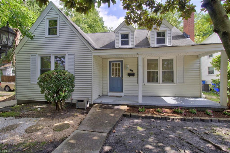Photo 1 of 36 residential for sale in Norfolk virginia
