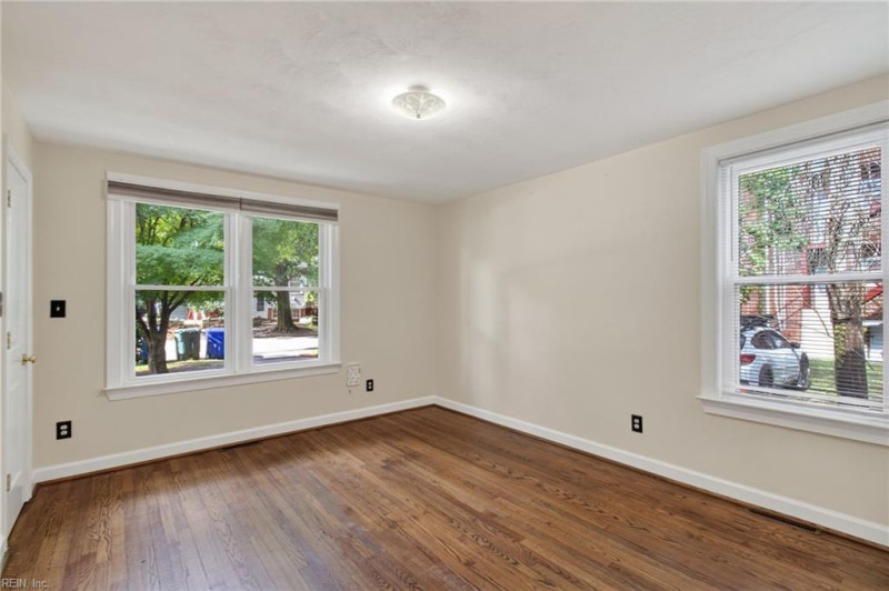 Photo 20 of 36 residential for sale in Norfolk virginia