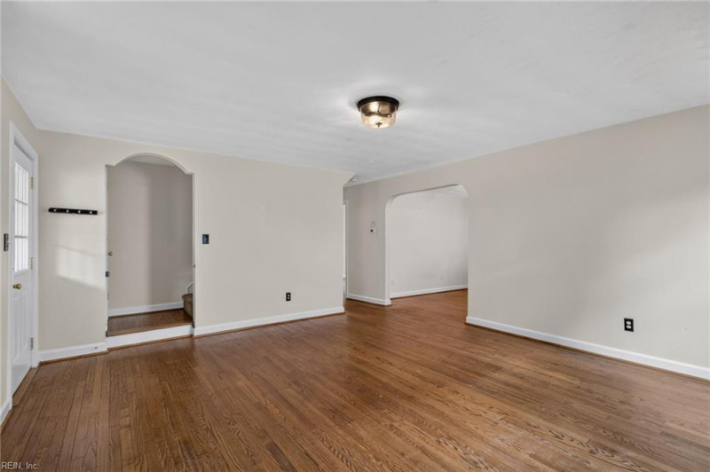 Photo 8 of 36 residential for sale in Norfolk virginia